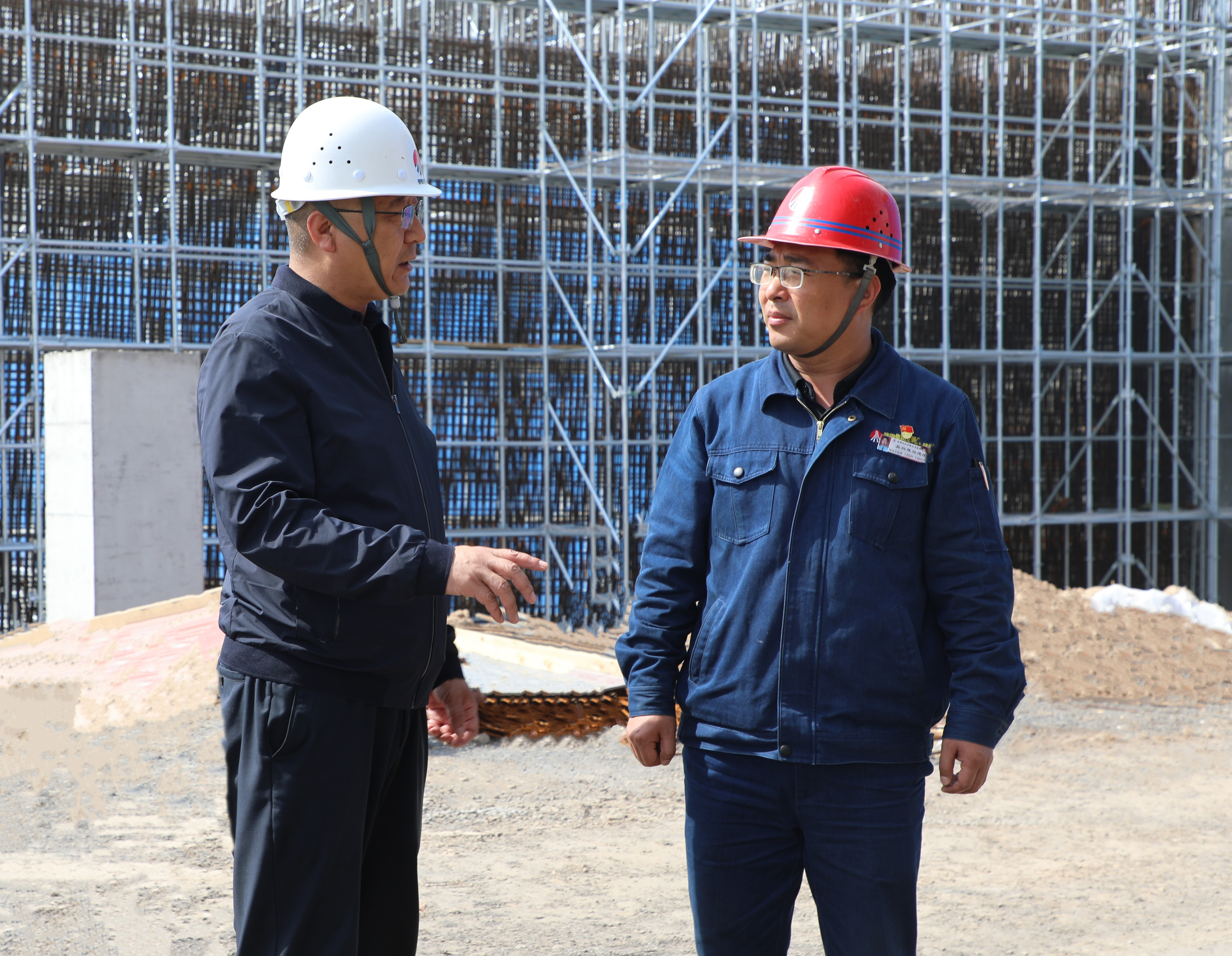 陜鋼龍鋼公司以“紅色引擎”推動重點項目建設(shè)提速提效